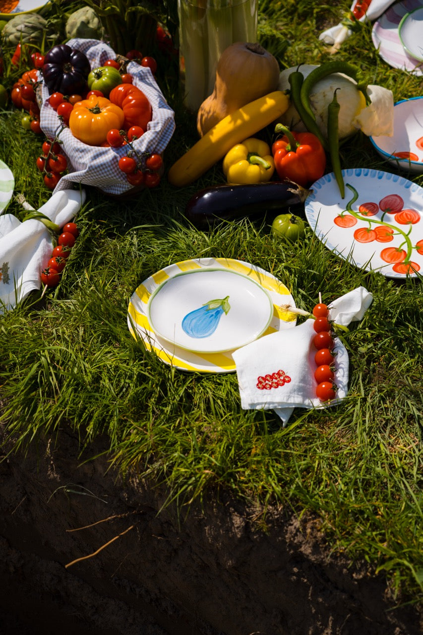 GARDEN HARVEST 🌽 — Small Plates (Set of 6)