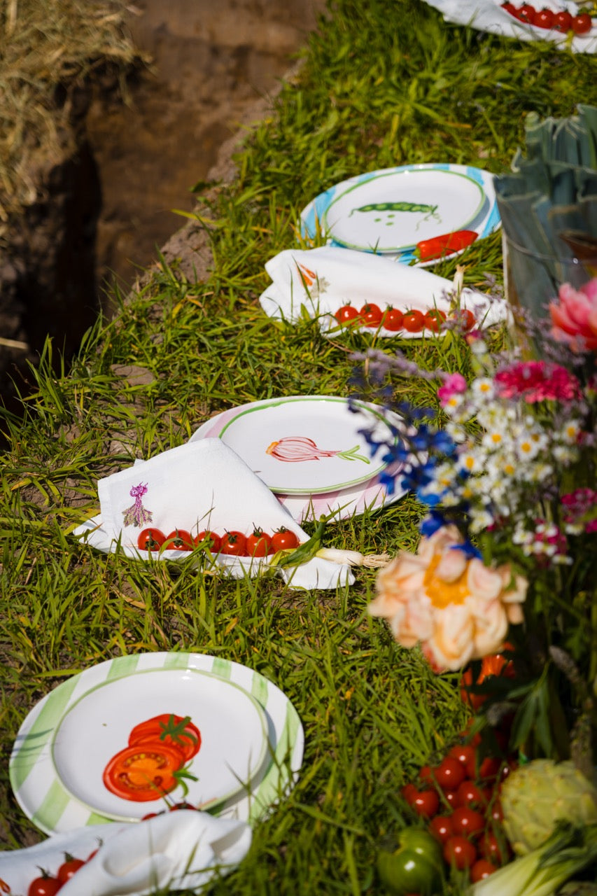 GARDEN HARVEST 🌽 — Big Plates Stripes (Set of 4)